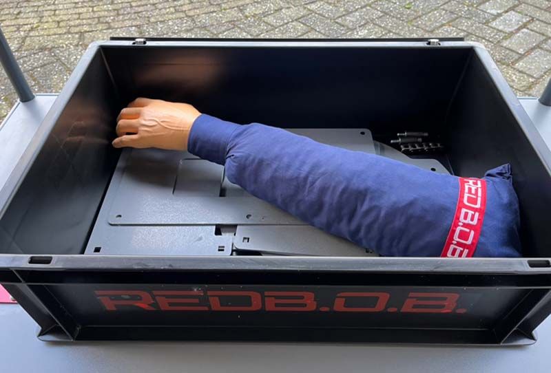 redbob-details-02